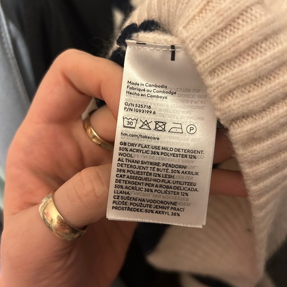 H&M Collared striped sweater - Picture 4 of 4